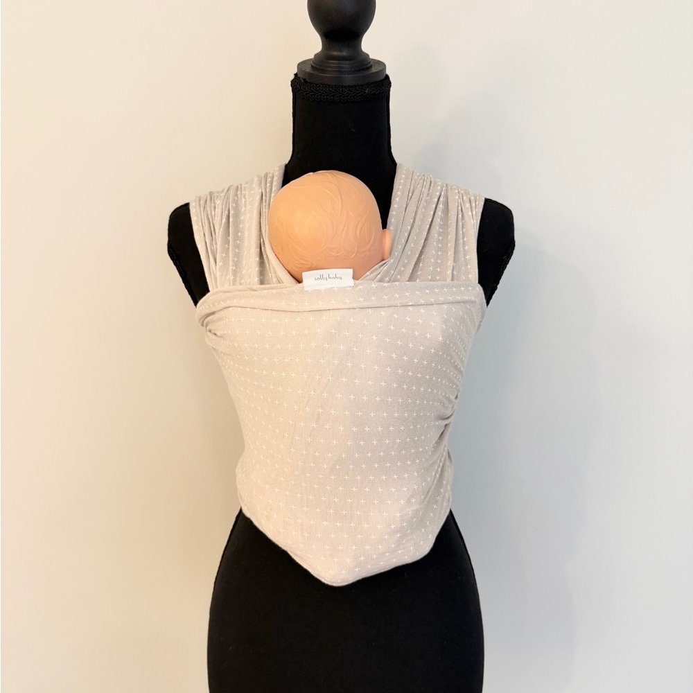 Solly Baby Wrap Carrier | Neutral Gray Swiss Cross | Lightweight